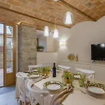 Casa Bel Tramonto Con Giardino Privato A Vakantiehuis *
