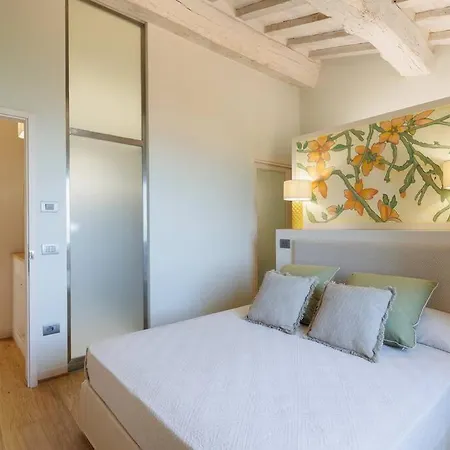 Casa Bel Tramonto Con Giardino Privato A Nyaraló *
